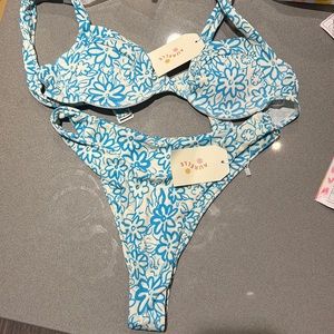 Aurelle bikini new with tags size medium top and bottom